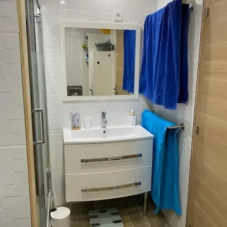 Holiday home Logement Cozy, Internet Gratuit,clim,2 Chambres,mer A 50m Leucate