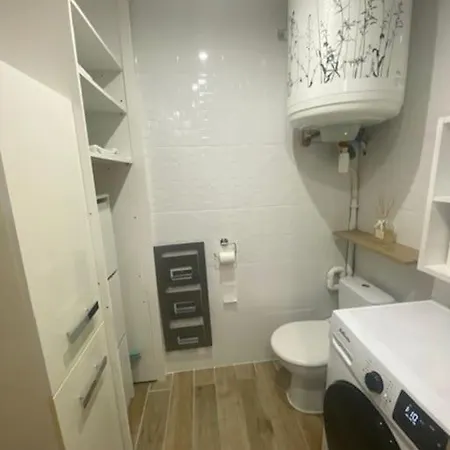 Semesterbostad Logement Cozy, Internet Gratuit,clim,2 Chambres,mer A 50m